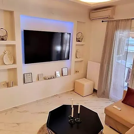 Ξενοδοχείο Luxurious In The Heart Of 4*